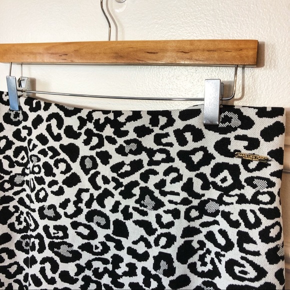 Beautiful Leopard Print Skirt - NEW🔥 - Picture 3 of 4